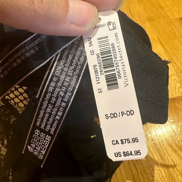 Victoria Secret - Picture 8 of 14